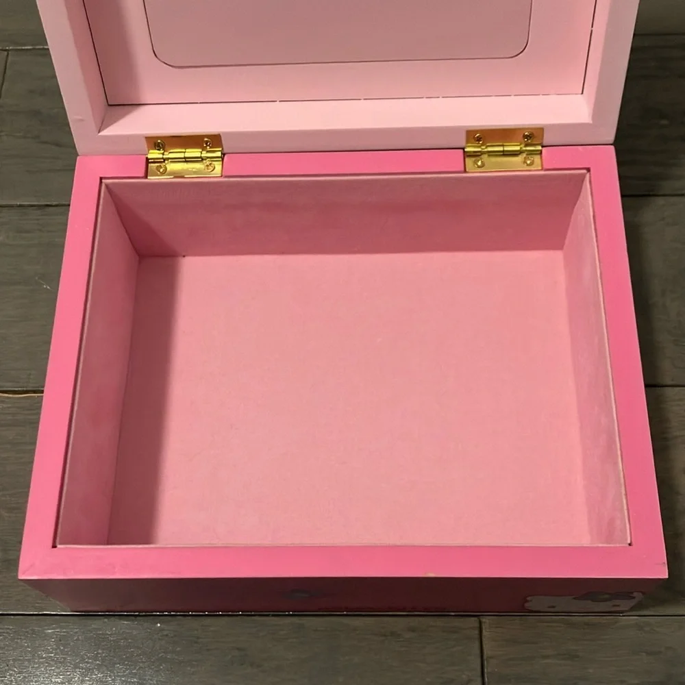 NWOT Y2K Vintage 2001 Hello Kitty Wooden Jewelry / Trinket Box